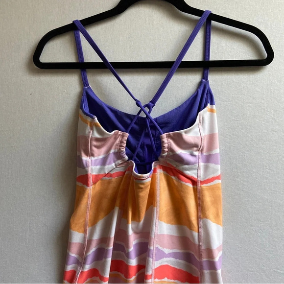 Lululemon Athletica  Dancing Warrior Tank Top Bleacher Stripe White Iris Sz 6 - Picture 3 of 13